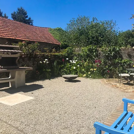Villa Sleeps 6 With Wifi Glatigny