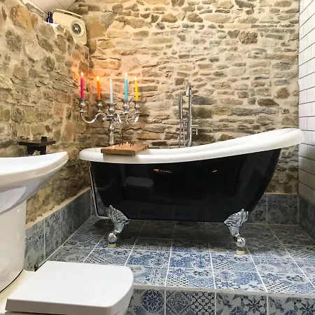 Villa Sleeps 6 With Wifi Glatigny