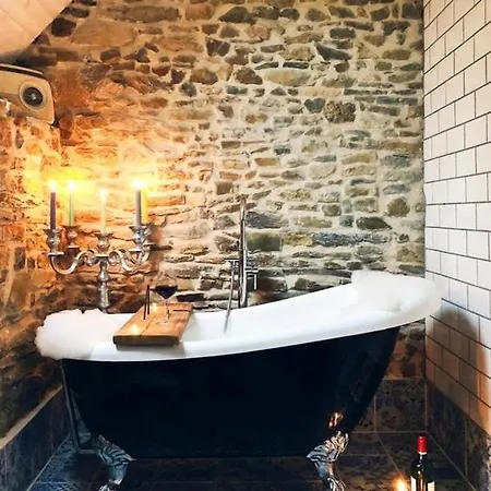 Sleeps 6 With Wifi *